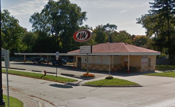 A&W Restaurant - Clawson - 303 S Main St